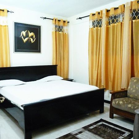 Maryland Guesthouse Монровия Екстериор снимка