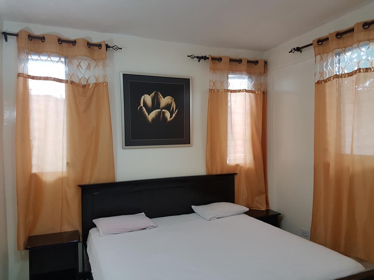 Maryland Guesthouse Монровия Екстериор снимка